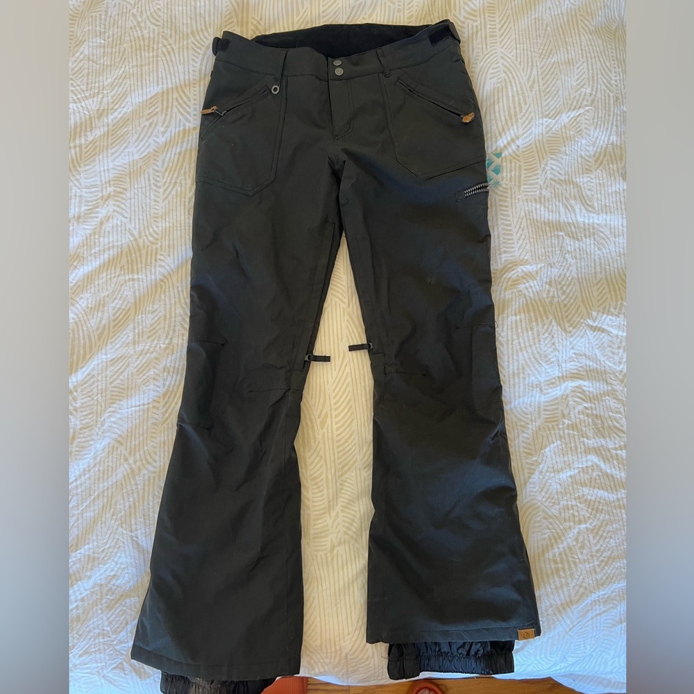 ROXY BLACK WOMENS SNOW PANTS size medium